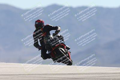 media/Oct-13-2025-Moto Forza (Mon) [[a66d839500]]/3-B Group/Session 4 (Turn 9)/